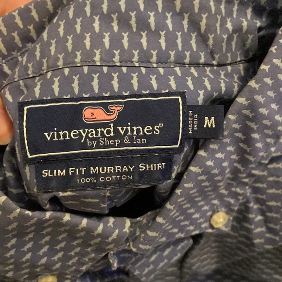 Vineyard Vines shark button down - Picture 4 of 4